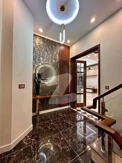 A Great Choice For A 10 Marla Upper Portion Available In Bahria Town - Sector C