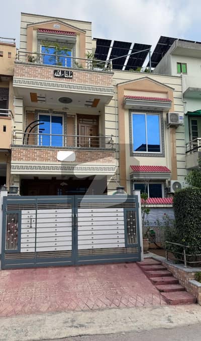 جی ۔ 14/4 جی ۔ 14,اسلام آباد میں 4 کمروں کا 4 مرلہ مکان 3.75 کروڑ میں برائے فروخت۔