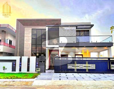 Top Quality 1 Kanal Designer House in B-17