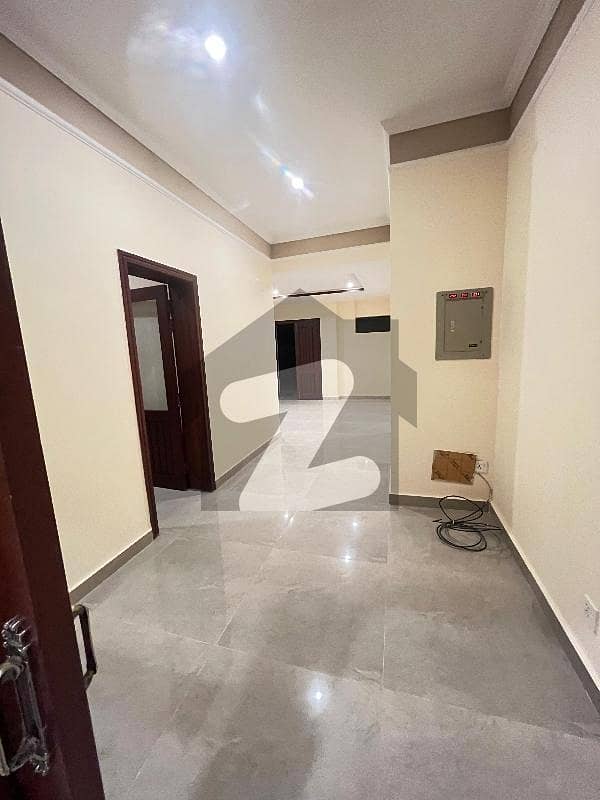 ای ۔ 11 اسلام آباد میں 4 کمروں کا 6 مرلہ مکان 6.0 کروڑ میں برائے فروخت۔