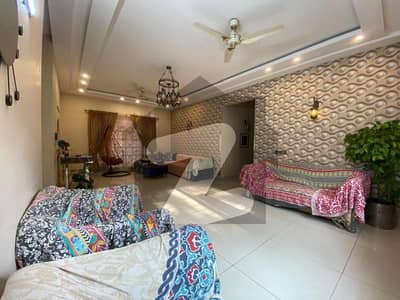 ڈی ایچ اے فیز 6 ڈی ایچ اے ڈیفینس,کراچی میں 7 کمروں کا 1 کنال مکان 13.0 کروڑ میں برائے فروخت۔