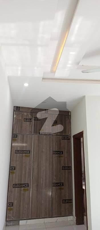 Ground portion with basement available for rent in h13