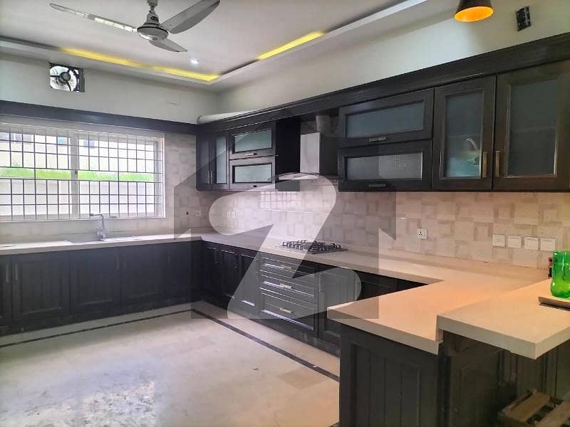 1 Kanal House For Rent