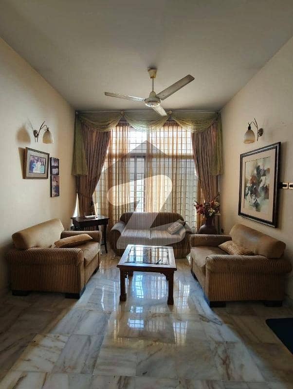 One Bedrooms Lounge Kitchen Of 1000Yards Bungalow Available
