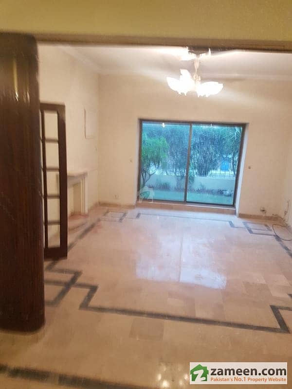 House For Sale In Bahria Town Safari Vila