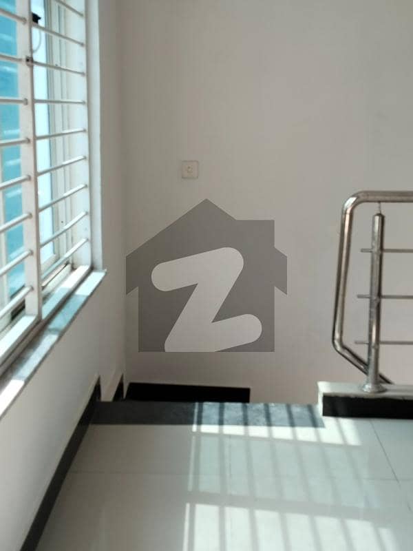 E11 Full House 2 Unit 4bed