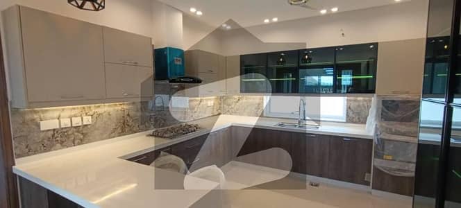 ڈی ایچ اے فیز 7 ڈیفنس (ڈی ایچ اے),لاہور میں 6 کمروں کا 1 کنال مکان 8.0 کروڑ میں برائے فروخت۔ ڈی ایچ اے فیز 7 ڈیفنس (ڈی ایچ اے),لاہور میں 6 کمروں کا 1 کنال مکان 8.0 کروڑ میں برائے فروخت۔