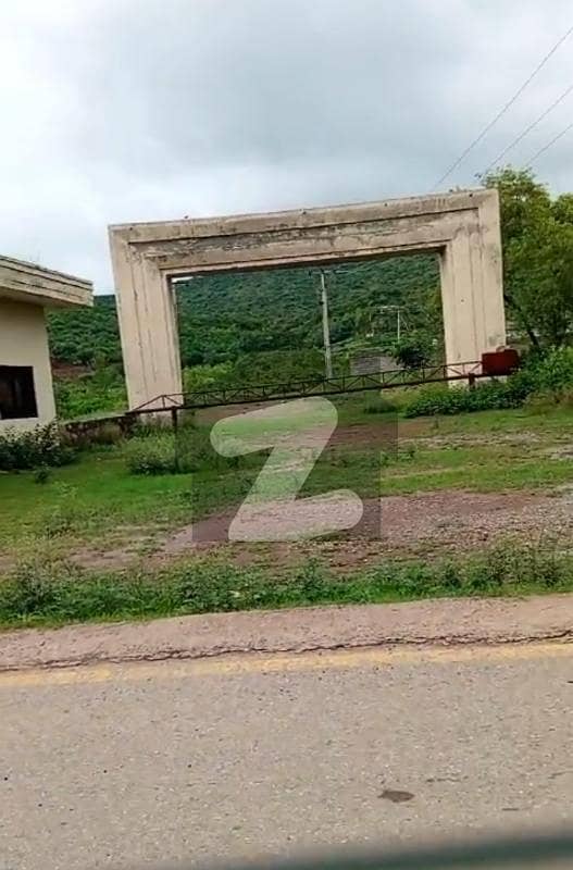 سملی ڈیم روڈ اسلام آباد میں 425 کنال رہائشی پلاٹ 21.25 ارب میں برائے فروخت۔