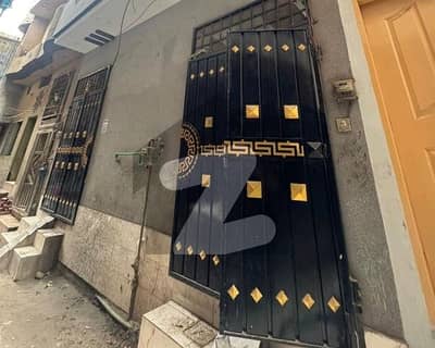 سبزہ زار سکیم لاہور میں 3 کمروں کا 2 مرلہ مکان 70.0 لاکھ میں برائے فروخت۔