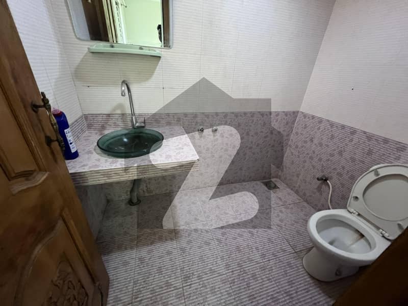 G-13 25x40 Single kitchen Full House For Rent
