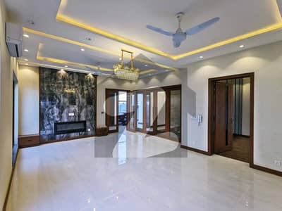 10 MARLA UPER PORTION FOR RENT GOOD LOCATION