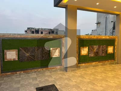 1 KANAL UPER PORTION AVAIBLE FOR RENT GOOD LOCATION