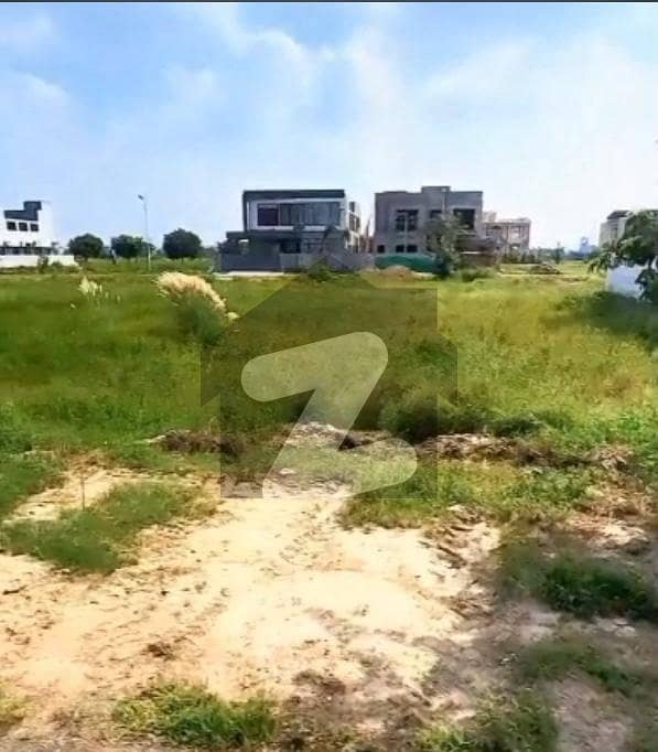 ڈی ایچ اے فیز 7 ڈیفنس (ڈی ایچ اے),لاہور میں 1 کنال رہائشی پلاٹ 4.25 کروڑ میں برائے فروخت۔