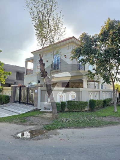 10 Marla Corner Slightly Used Modern House for Sale DHA Phase 6, Lahore Demand: 675