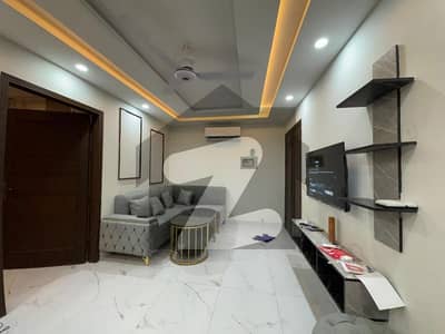 بحریہ ٹاؤن سیکٹر ای بحریہ ٹاؤن,لاہور میں 2 کمروں کا 5 مرلہ فلیٹ 60.0 ہزار میں کرایہ پر دستیاب ہے۔