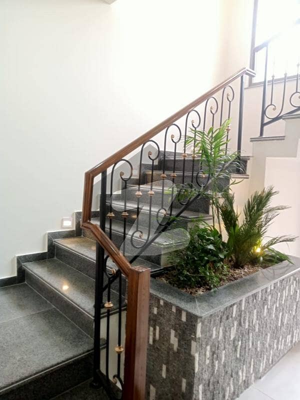 1 Kanal House For Sale