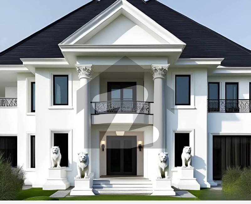 Old House 40/80, having 5 Beds, Best location