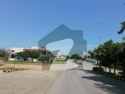 نیول اینکریج اسلام آباد میں 4 مرلہ کمرشل پلاٹ 3.0 کروڑ میں برائے فروخت۔