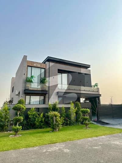 1 KANAL BRAND NEW ULTRA MODERN DESIGN HOUSE FOR SALE IN DHA PHASE 6