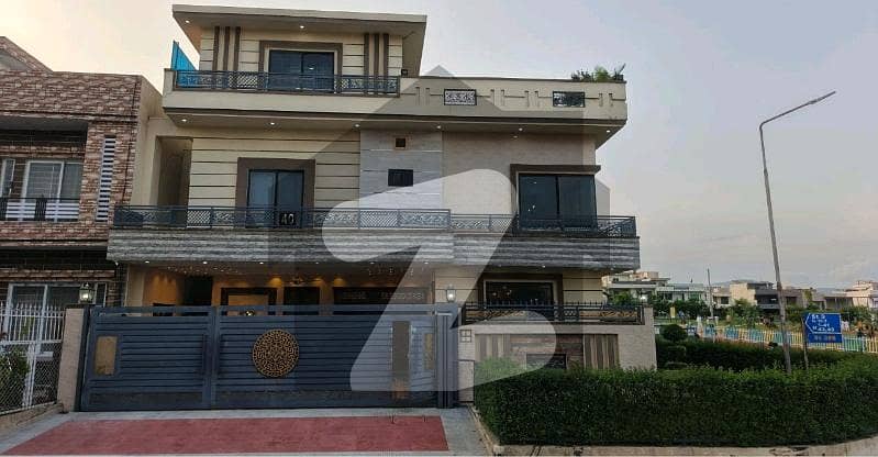 Book A 3200 Square Feet House In G-13/3 Book A 3200 Square Feet House In G-13/3