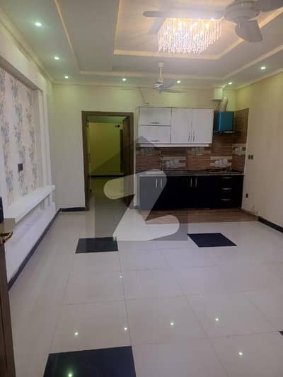 E-11/4 Makkah Tower Un-Furnished One Bedroom Apartment For Rent E-11/4 Makkah Tower Un-Furnished One Bedroom Apartment For Rent