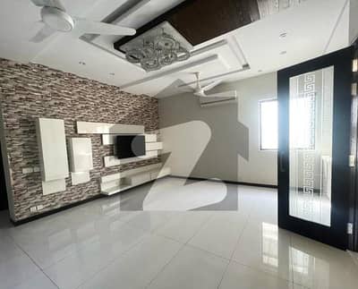 01 Kanal Modern Design House For Rent In DHA Phase 3 Lahore.