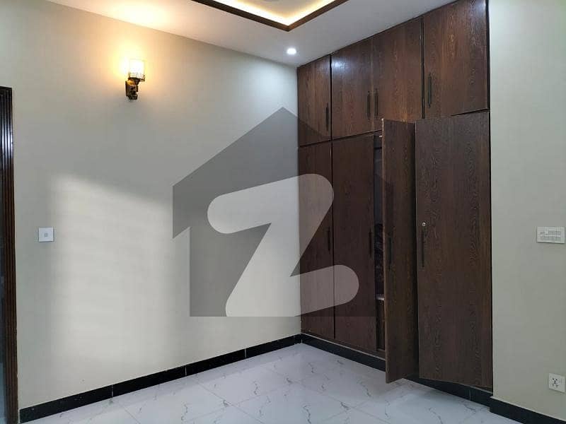 For Rent Upper Portion Size (25*40)