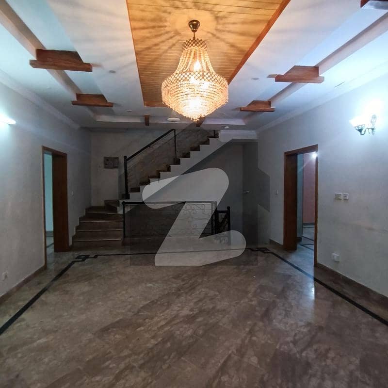 30x60 Upper Portion Available For Rent In G-13 Islamabad 30x60 Upper Portion Available For Rent In G-13 Islamabad