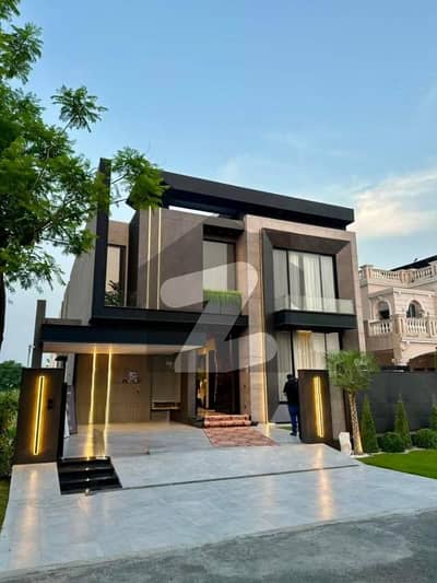 100%Orignal Pics One Kanal Beautiful Modern Bungalow Available For Sale In DHA Phase 6 Lahore