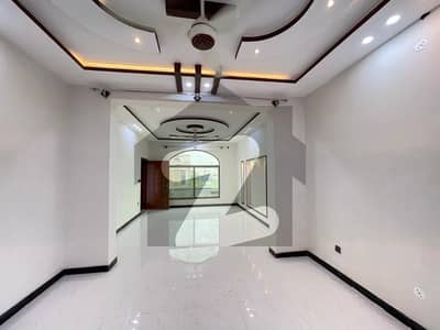 12 Marla Luxury House For Rent In Faisal Town F-18