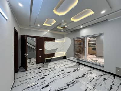 Luxury Kanal House For Sale In Hayatabad