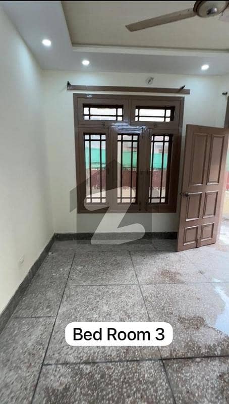 10 Marla Upper Portion For Rent 10 Marla Upper Portion For Rent