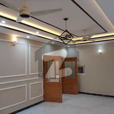ایف ۔ 15/1 ایف ۔ 15,اسلام آباد میں 6 کمروں کا 10 مرلہ مکان 4.6 کروڑ میں برائے فروخت۔