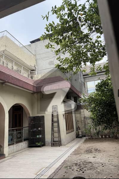 شادباغ لاہور میں 8 کمروں کا 1 کنال مکان 9.5 کروڑ میں برائے فروخت۔