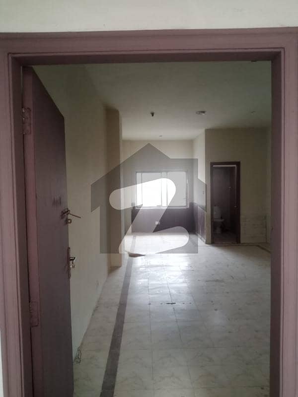 425 square feet office for Rent