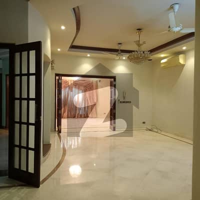 Kanal Beautiful Well Maintained House For Sale In DHA Phase 4