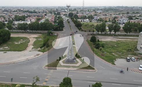 لیک سٹی - سیکٹر ایم-7اے لیک سٹی,رائیونڈ روڈ,لاہور میں 7 مرلہ رہائشی پلاٹ 1.52 کروڑ میں برائے فروخت۔