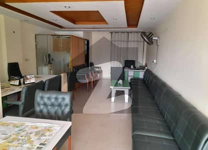 Floor Shop Available For Rent