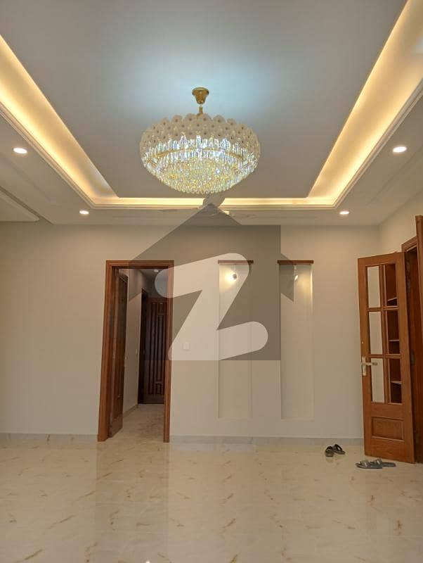 E 11 New Tile Floor Ground Floor 3-Bedrooms DD Powder TvL kitchen E 11 New Tile Floor Ground Floor 3-Bedrooms DD Powder TvL kitchen