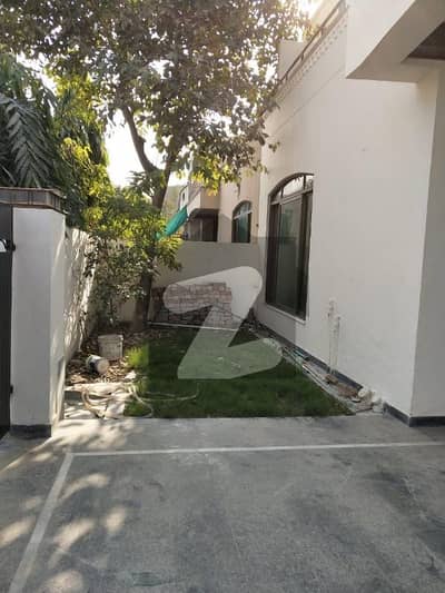 10 Marla House For Rent
