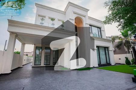OWNER NEEDY 1 KANAL AMERICAN STYLE WHITE THEME BUNGALOW FOR SALE NEAR TO MARKET.