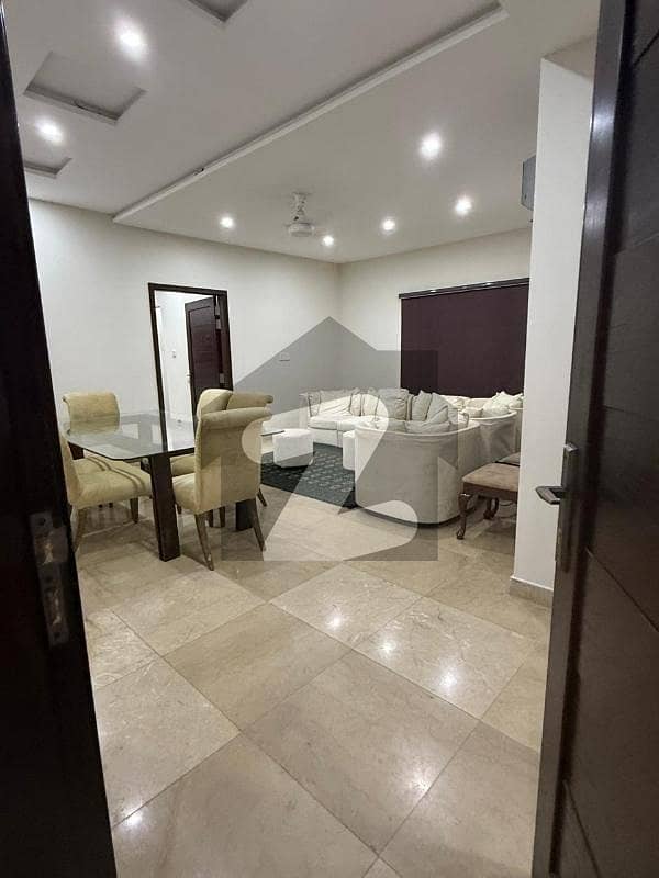 2BED ROOM AT MAIN BULEWARD GULBERG LAHORE 2BED ROOM AT MAIN BULEWARD GULBERG LAHORE