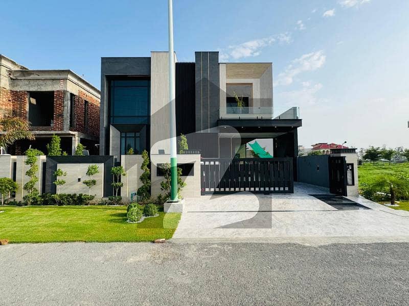 ڈی ایچ اے فیز 6 ڈیفنس (ڈی ایچ اے),لاہور میں 5 کمروں کا 1 کنال مکان 9.35 کروڑ میں برائے فروخت۔ ڈی ایچ اے فیز 6 ڈیفنس (ڈی ایچ اے),لاہور میں 5 کمروں کا 1 کنال مکان 9.35 کروڑ میں برائے فروخت۔