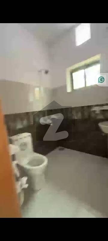 حیات آباد فیز 2 - ایچ3 حیات آباد فیز 2,حیات آباد,پشاور میں 3 کمروں کا 1 کنال بالائی پورشن 80.0 ہزار میں کرایہ پر دستیاب ہے۔ حیات آباد فیز 2 - ایچ3 حیات آباد فیز 2,حیات آباد,پشاور میں 3 کمروں کا 1 کنال بالائی پورشن 80.0 ہزار میں کرایہ پر دستیاب ہے۔