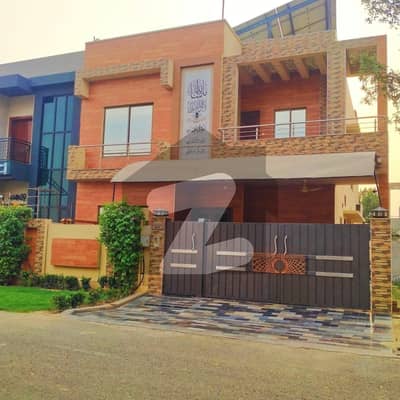 10 Marla Beautiful House