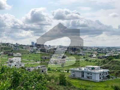 600 Square Yards Plot Available Best For Investment & For Your Dream Home