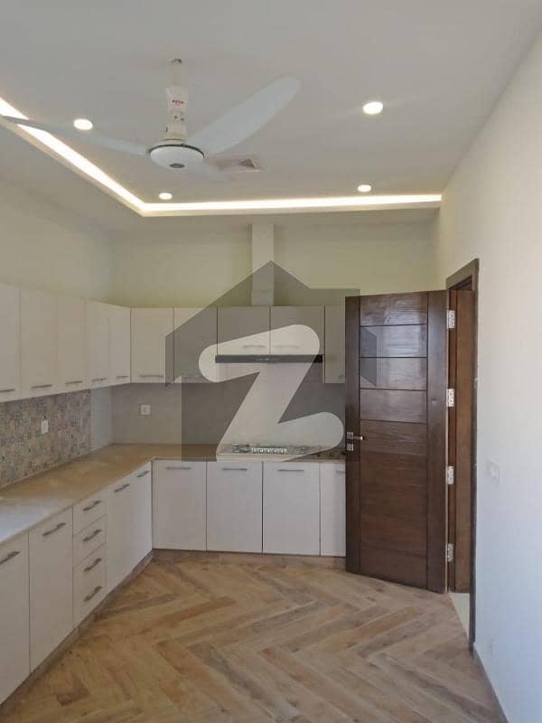 Upper portion for Rent Upper portion for Rent