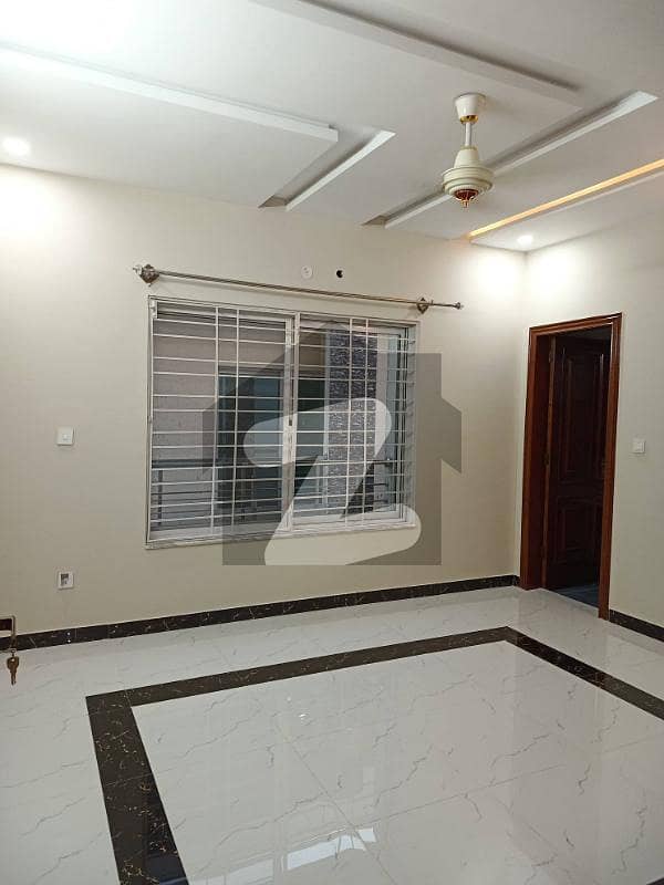 Size 30x60 Full House For Rent In G-13 Size 30x60 Full House For Rent In G-13