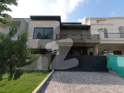 گلبرگ ریزیڈنشیا - بلاک ایف گلبرگ ریزیڈنشیا,گلبرگ,اسلام آباد میں 5 کمروں کا 10 مرلہ مکان 6.25 کروڑ میں برائے فروخت۔ گلبرگ ریزیڈنشیا - بلاک ایف گلبرگ ریزیڈنشیا,گلبرگ,اسلام آباد میں 5 کمروں کا 10 مرلہ مکان 6.25 کروڑ میں برائے فروخت۔