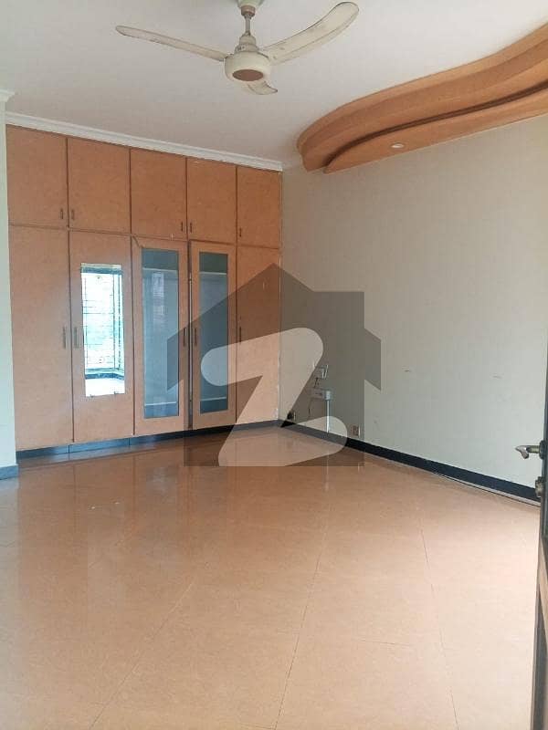 1 Kanal Lower Portion For Rent 1 Kanal Lower Portion For Rent
